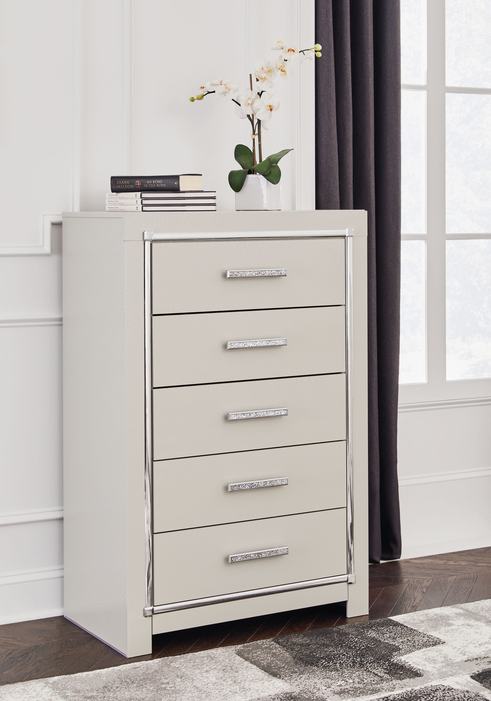Signature Design by Ashley® Zyniden - Silver - Five Drawer Chest | Meri Furniture