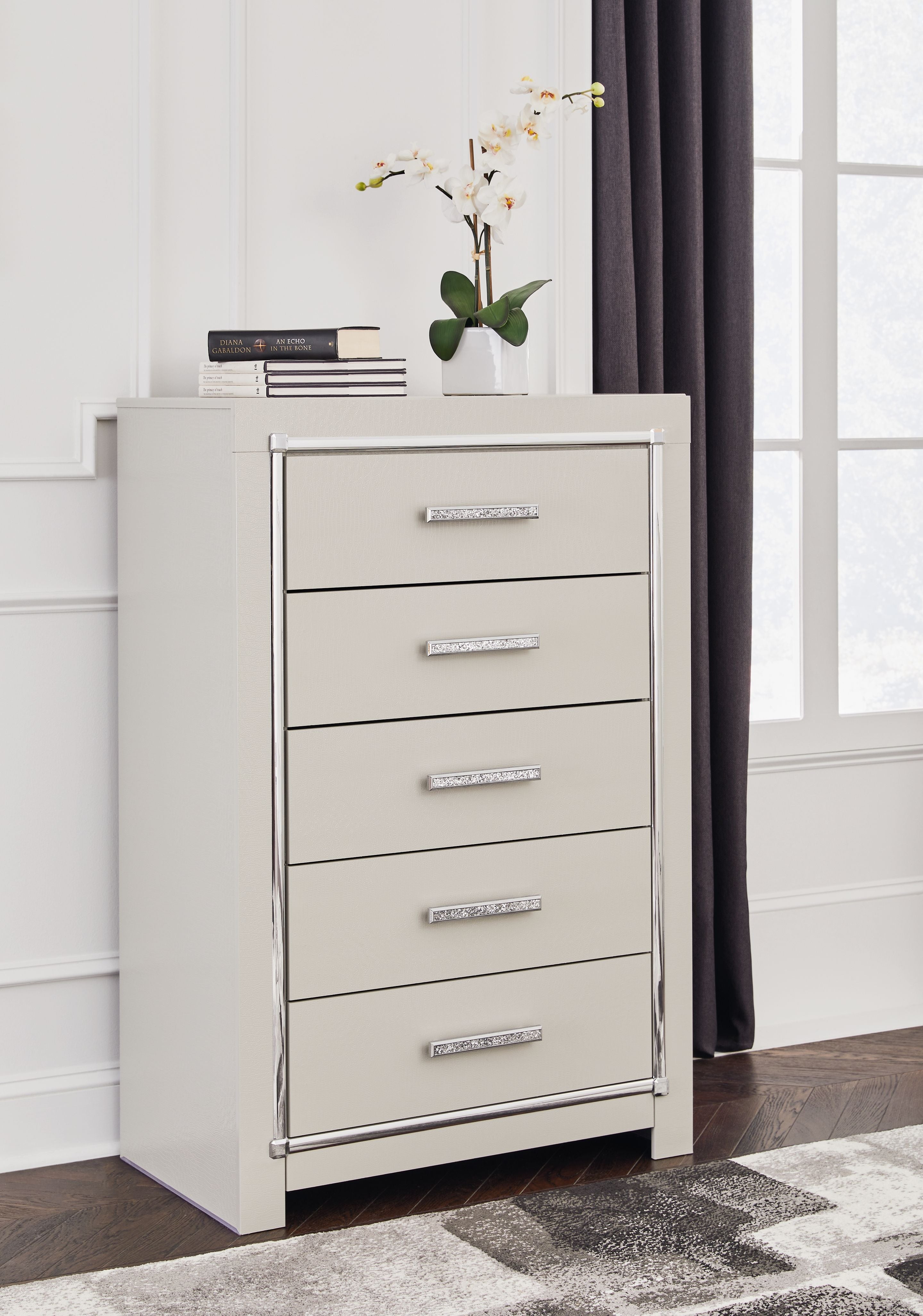 Signature Design by Ashley® Zyniden - Silver - Five Drawer Chest | Meri Furniture