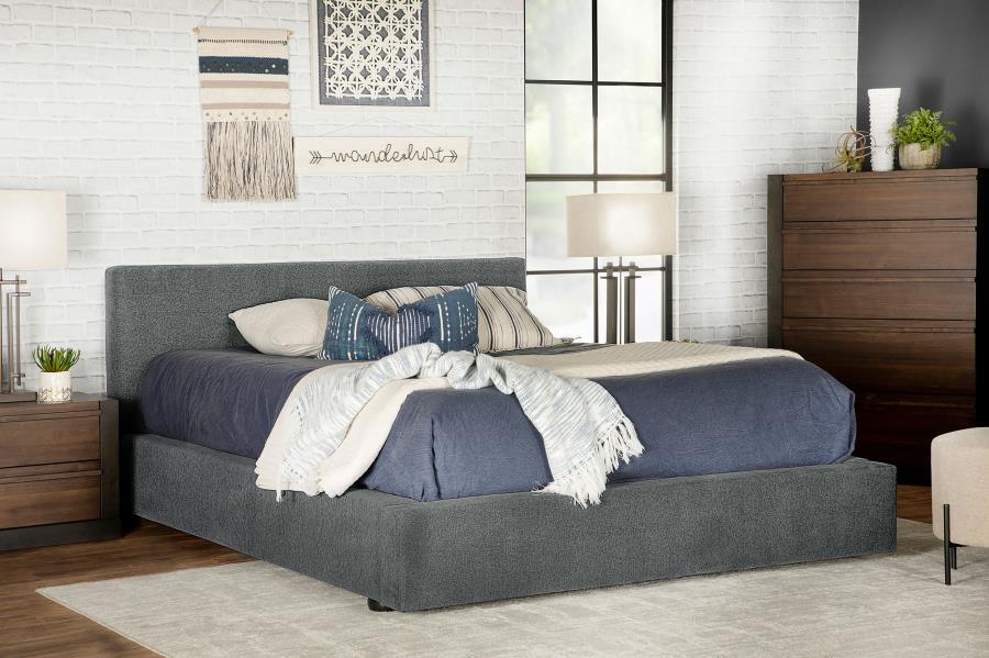 Coaster Fine Furniture Gregory - Upholstered Panel Bed | Meri Furniture