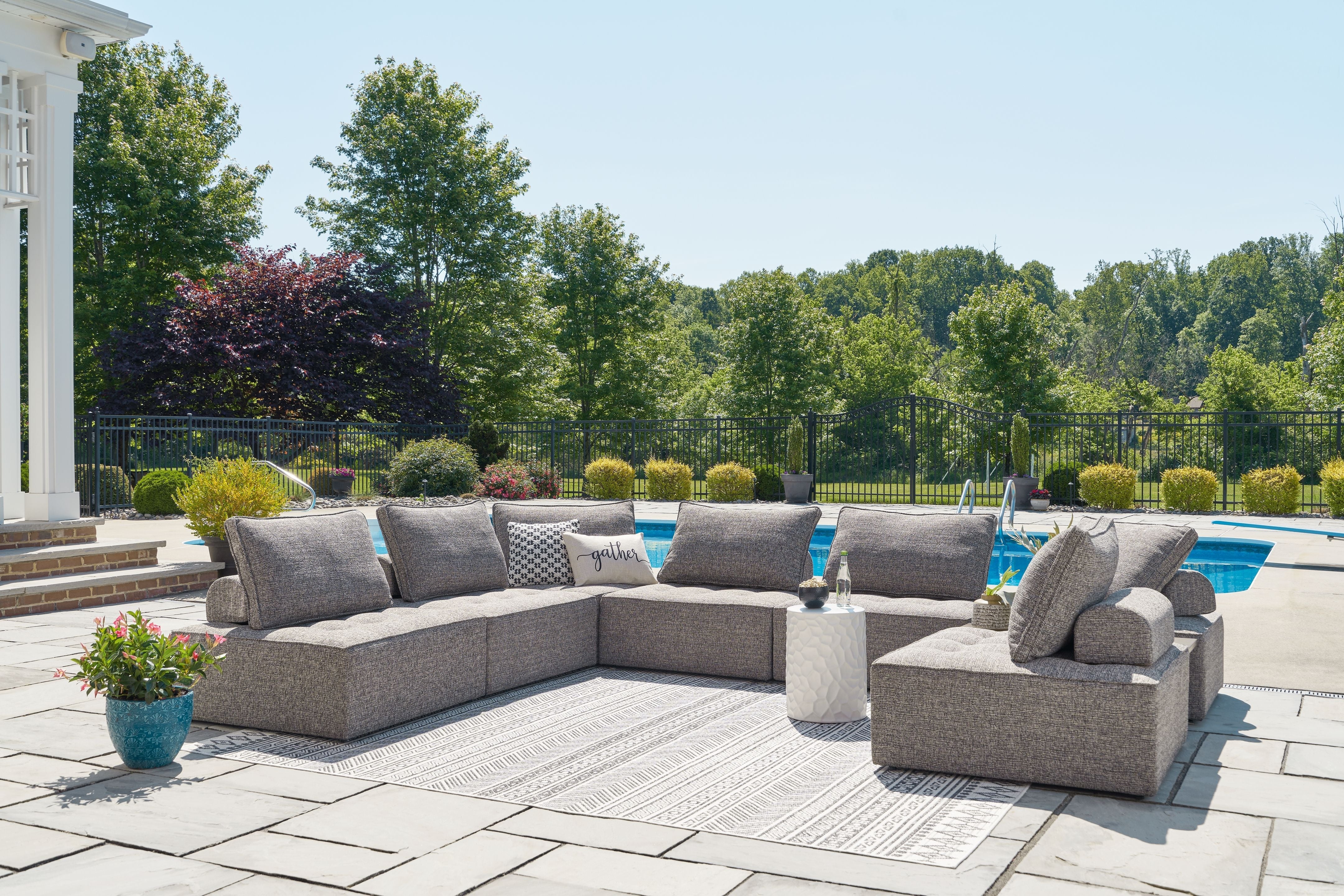Signature Design by Ashley® Bree Zee - Outdoor Sectional | Meri Furniture