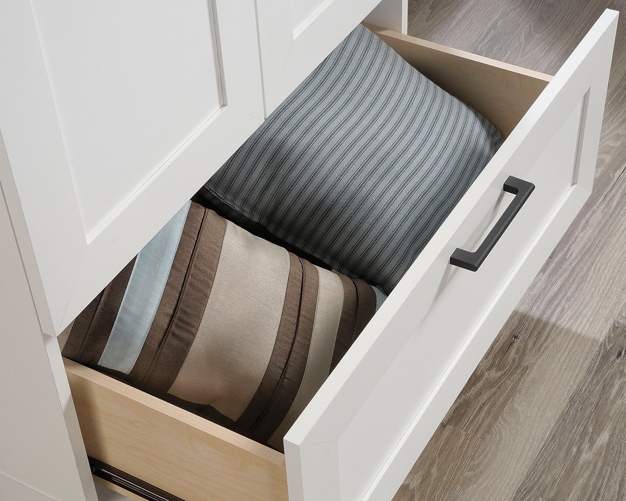 Wardrobe/Storage Cabinet Soft White