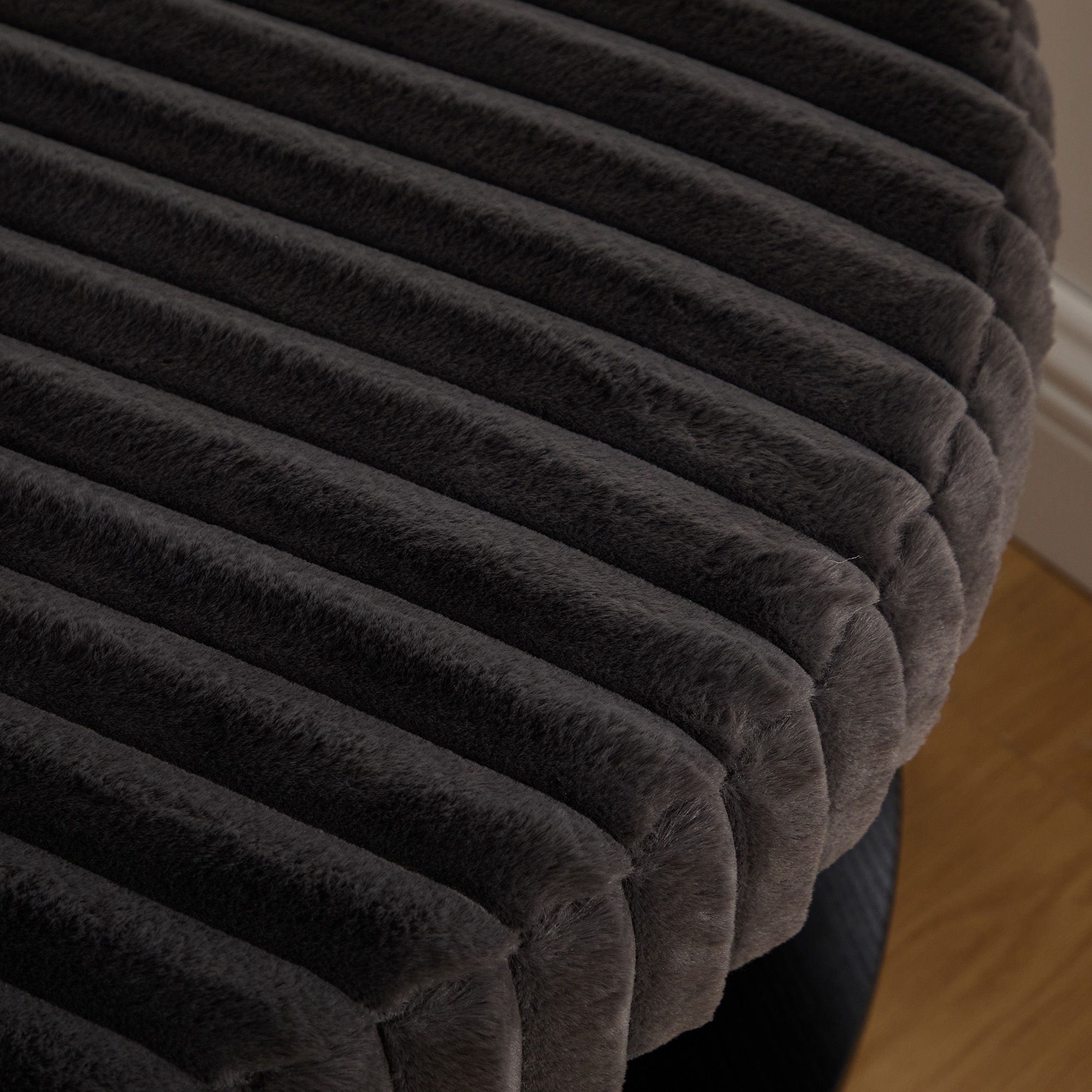 Modern Upholstered Round Ottoman Coffee Table With Storage Shelf