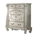 The Versailles chest is the perfect accent to create the style of royalty your bedroom has been needing.