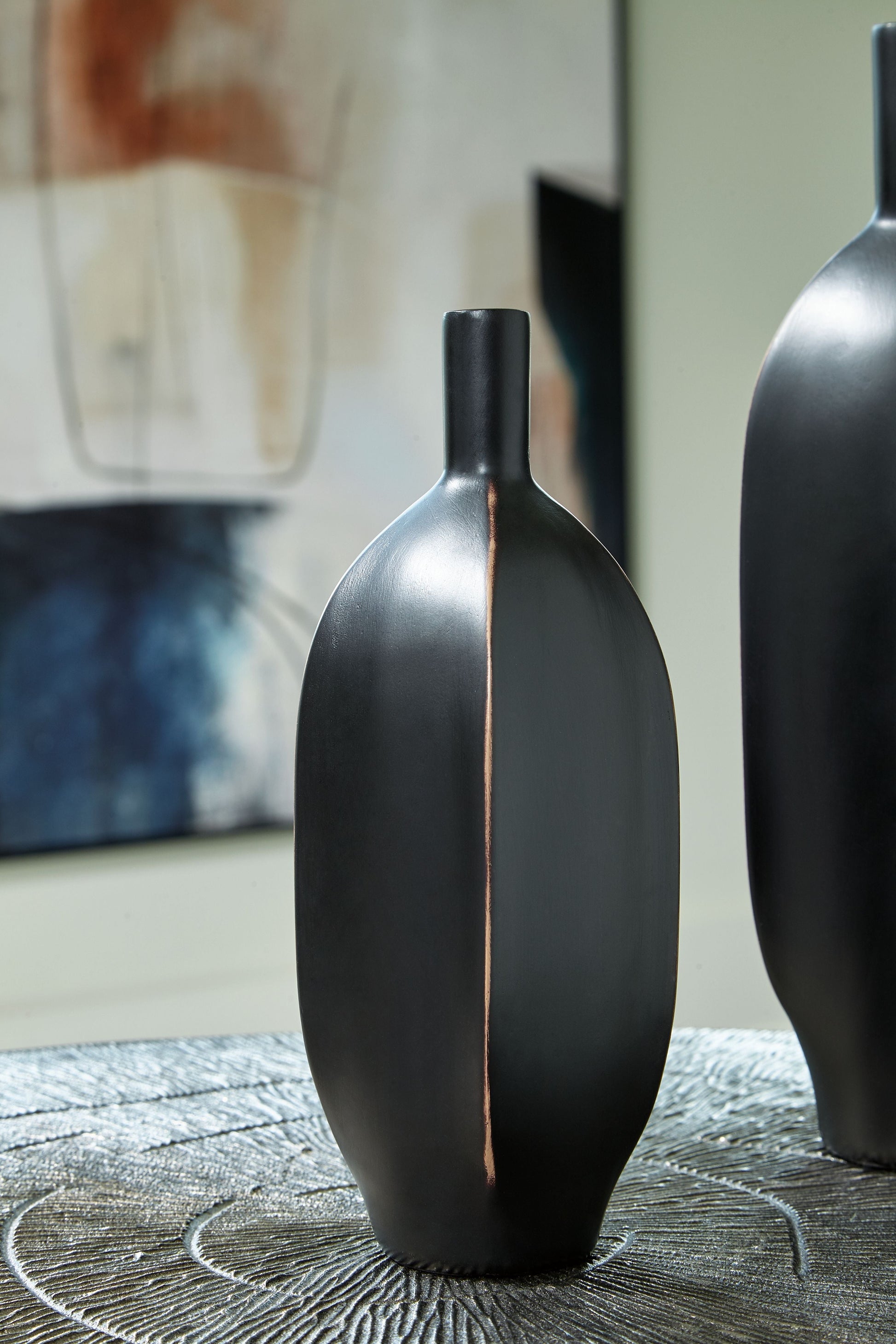 Signature Design by Ashley® Rhaveney - Vase - Small | Meri Furniture