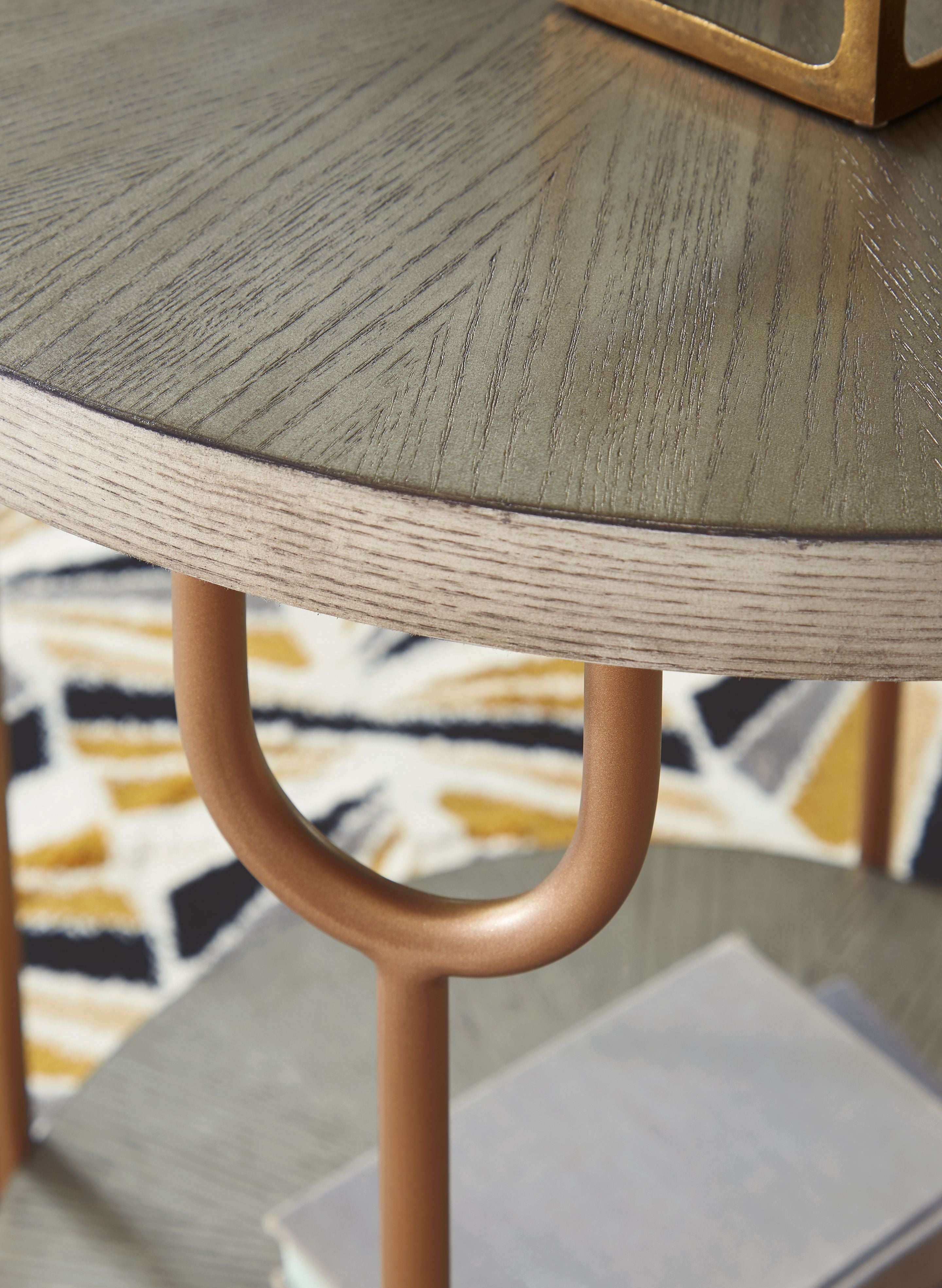 Signature Design by Ashley® Ranoka - Platinum - Round End Table | Meri Furniture