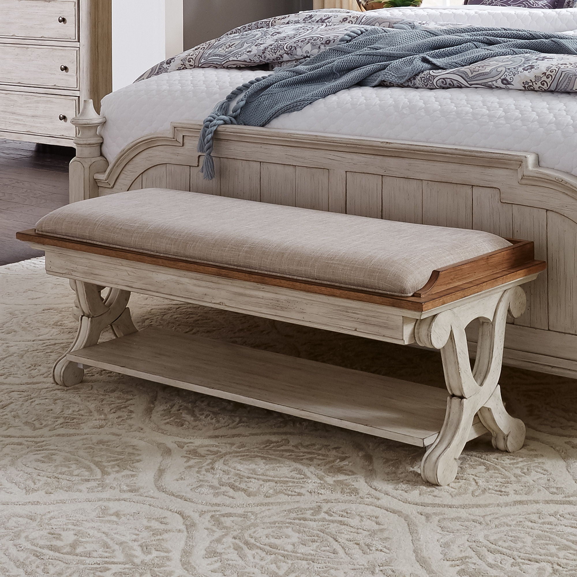 Liberty Furniture Farmhouse Reimagined - Bed Bench - White | Meri Furniture