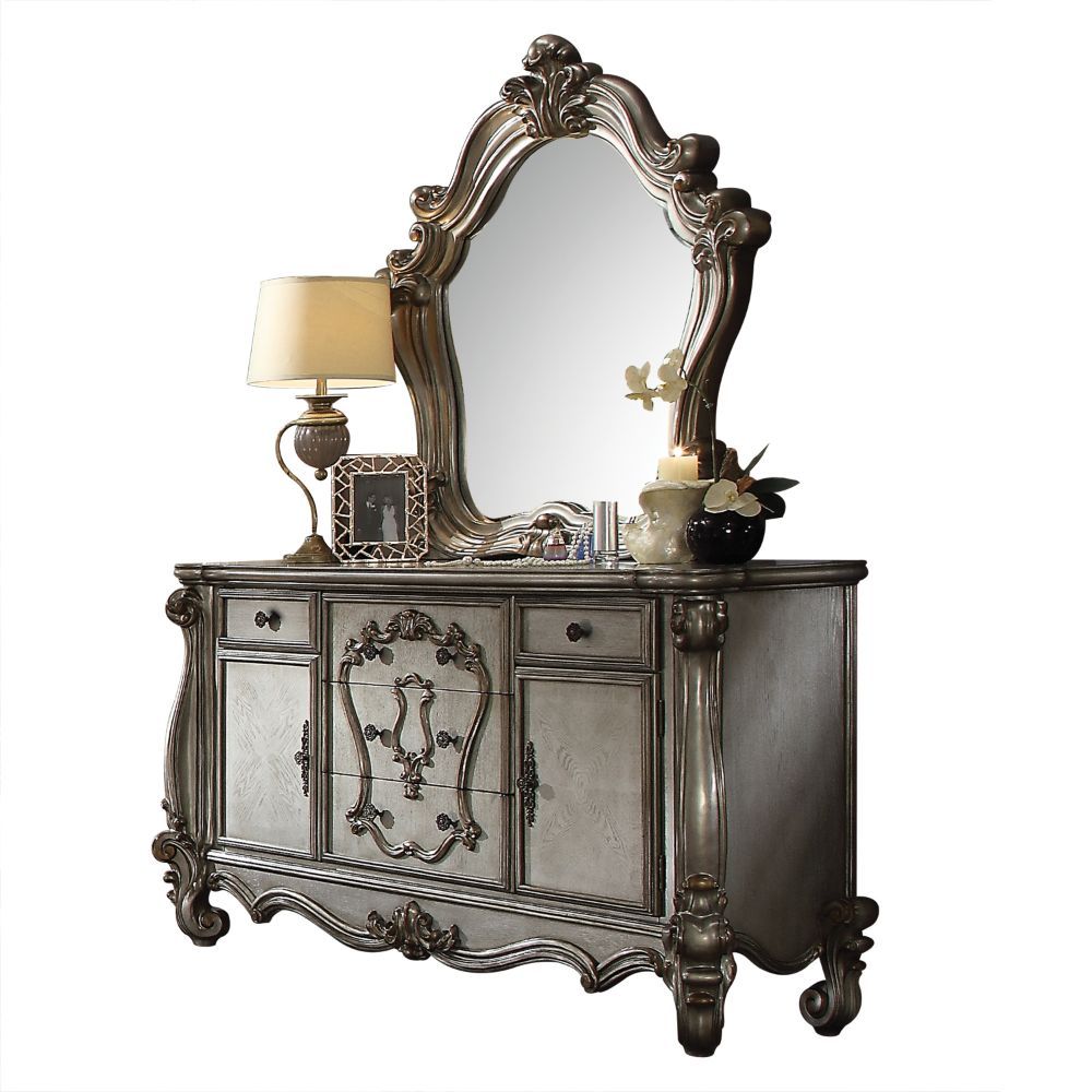 ACME The Versailles dresser is the perfect accent to create the style of royalty your bedroom has been needing. | Meri Furniture