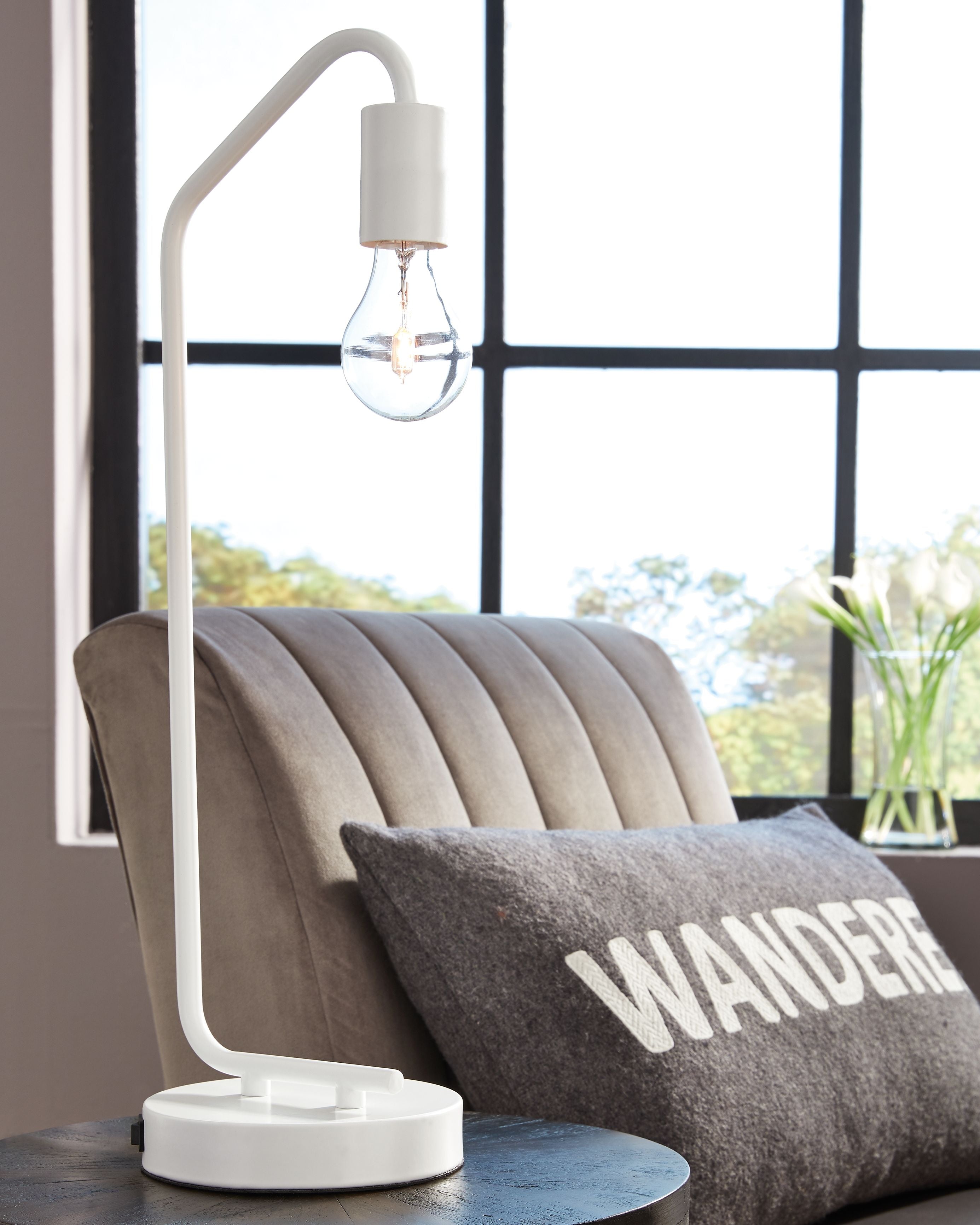 Ashley Furniture Covybend - Metal Desk Lamp | Meri Furniture