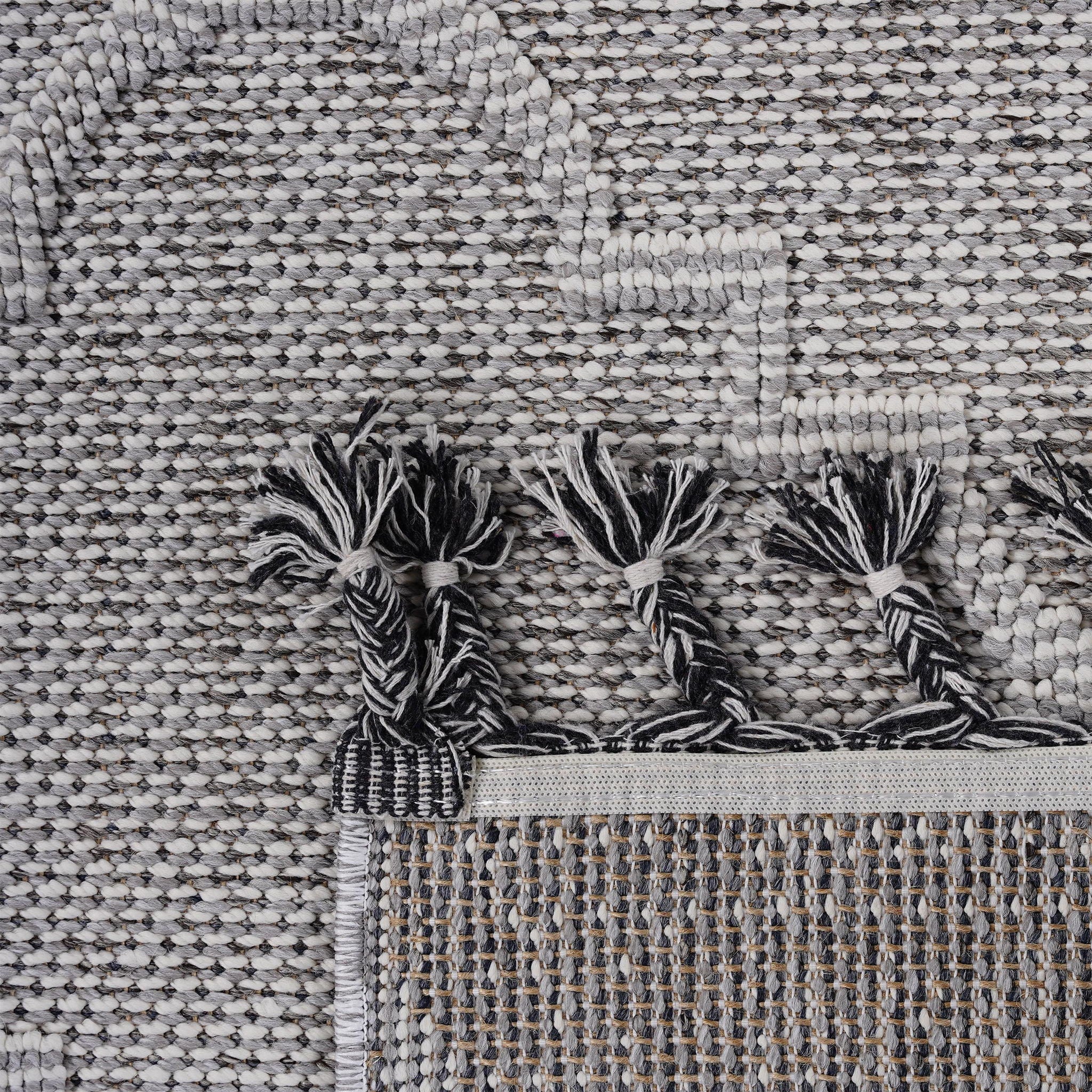 Guros - Indoor / Outdoor Trellis Area Rug