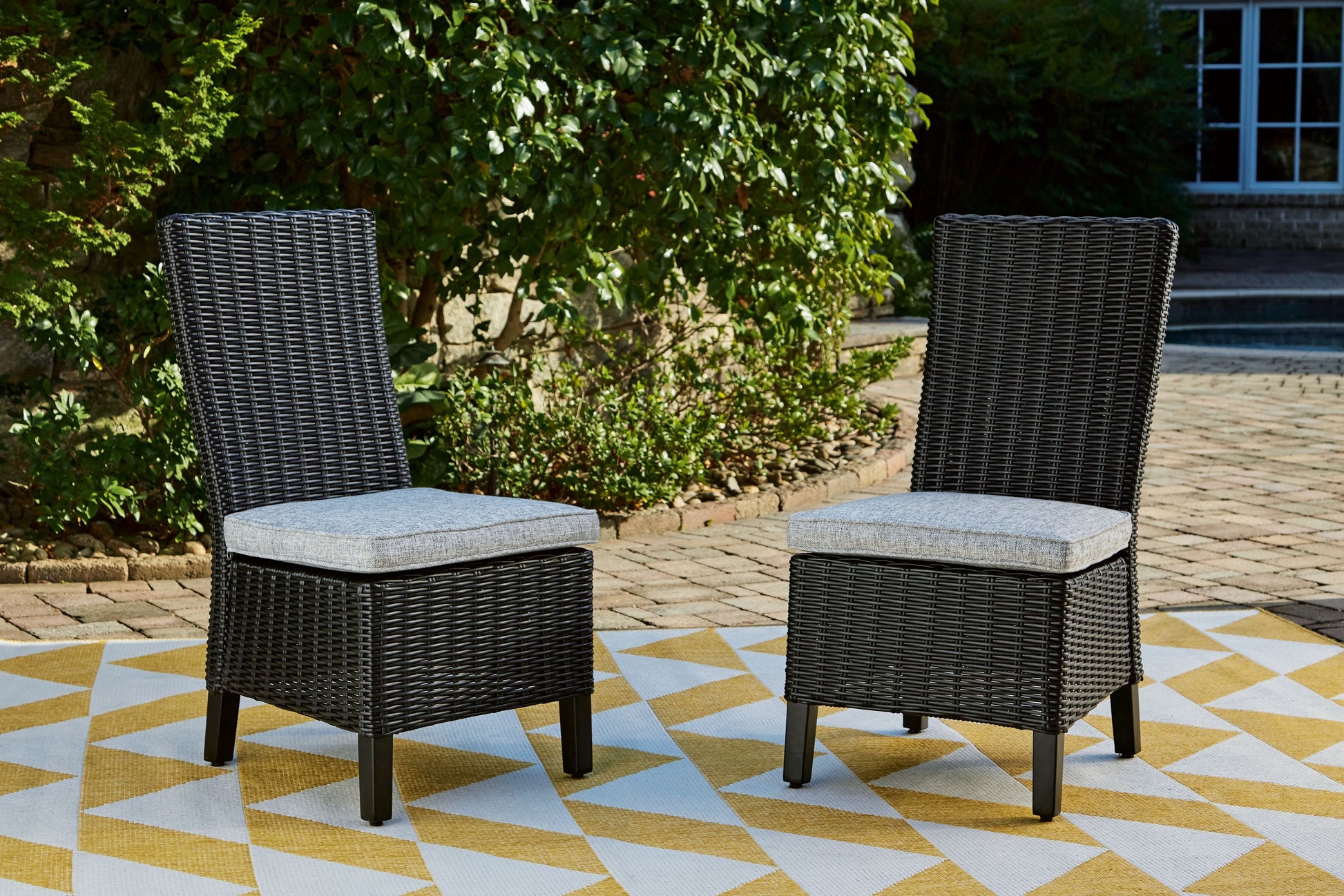 Ashley Furniture Beachcroft - Outdoor Dining Side Chair | Meri Furniture