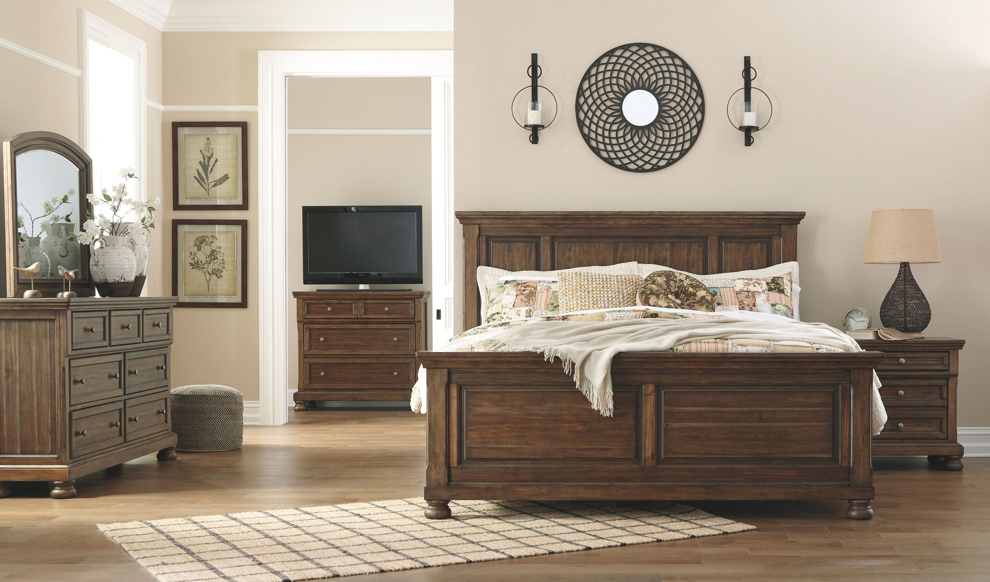 Signature Design by Ashley® Flynnter - Panel Bedroom Set | Meri Furniture