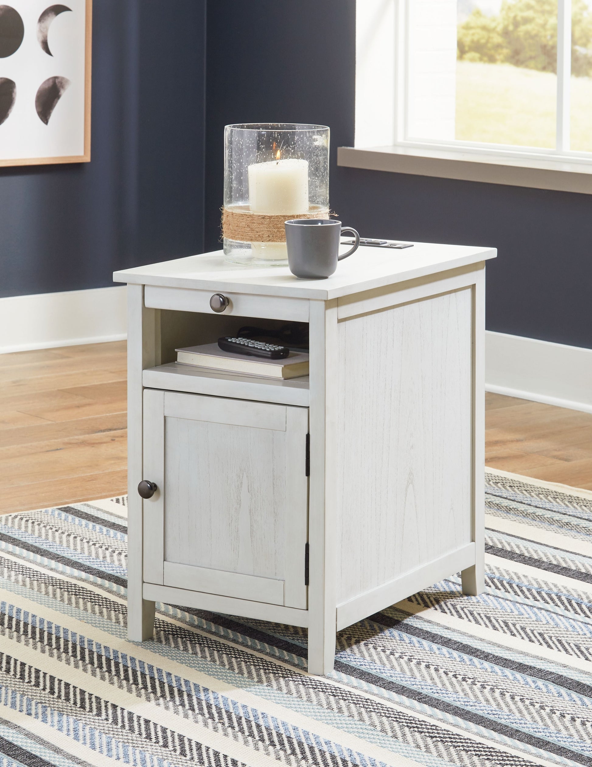 Signature Design by Ashley® Treytown - Chair Side End Table | Meri Furniture