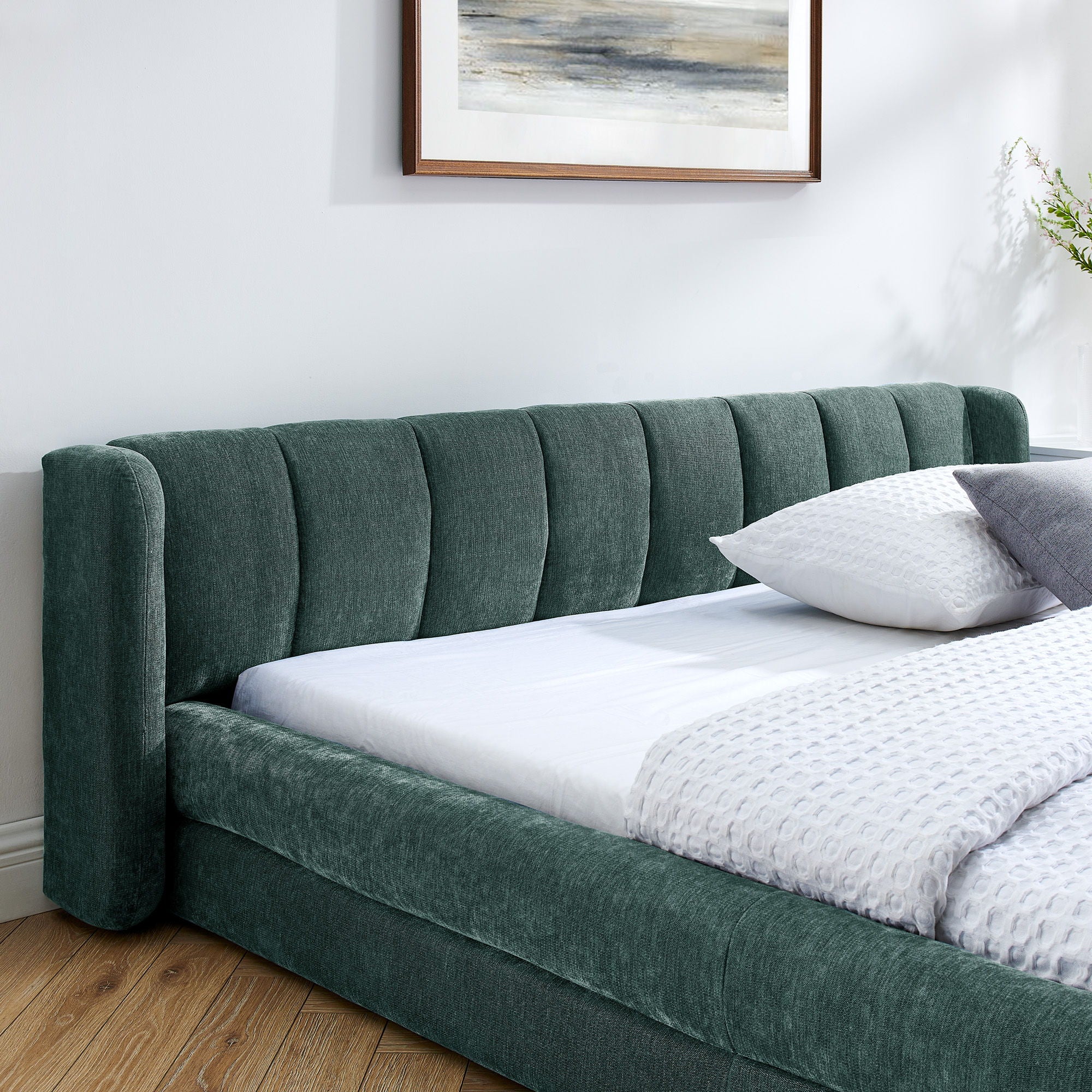 Modern Upholstered Bed Frame With Thick Chenille Fabric And Headboard