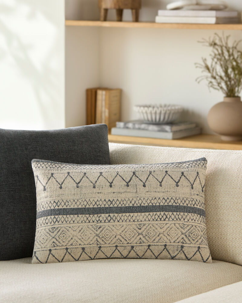 Janya Pillow