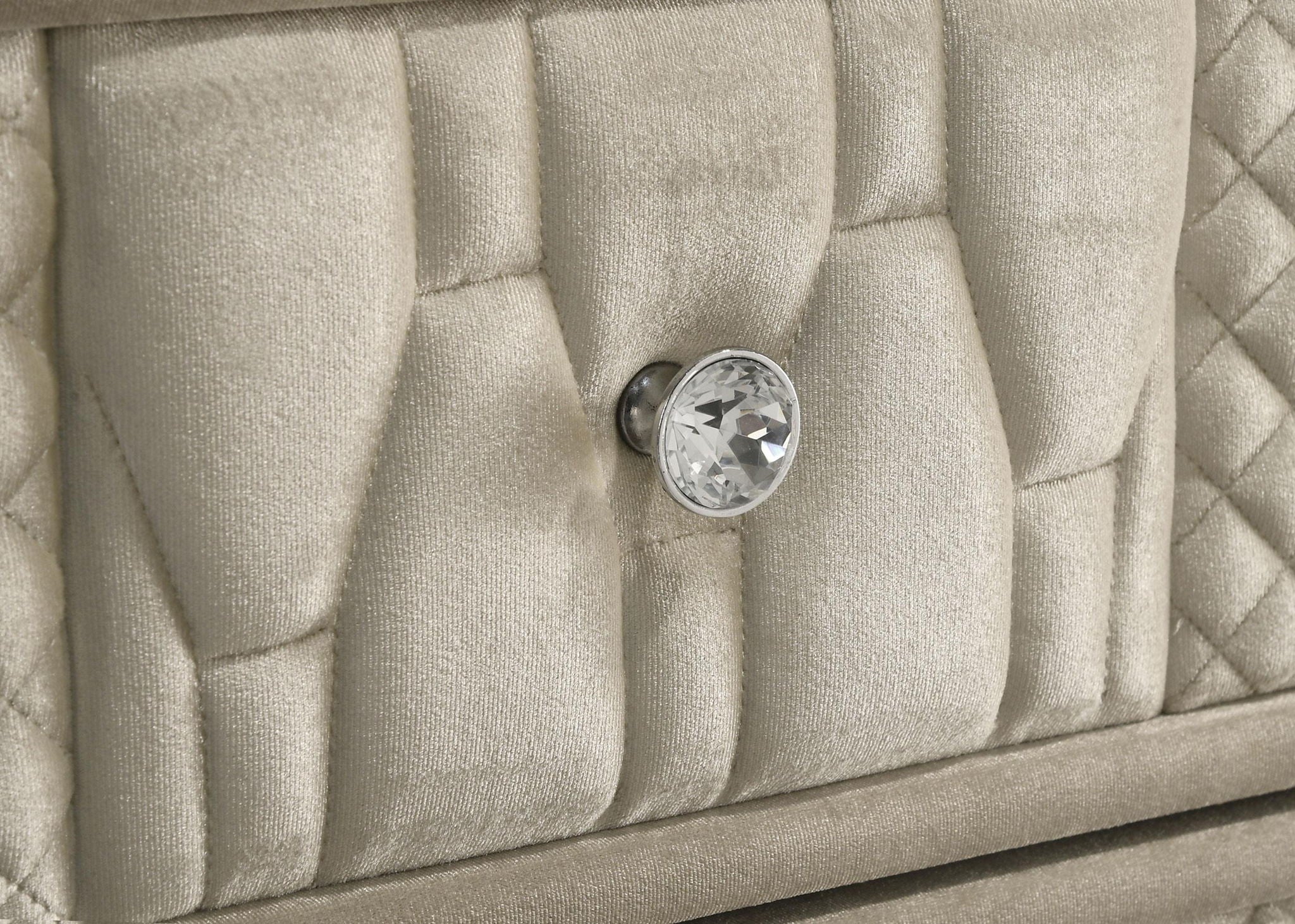 Lorient 5-drawer LED Chest of Drawers Ivory and Camel