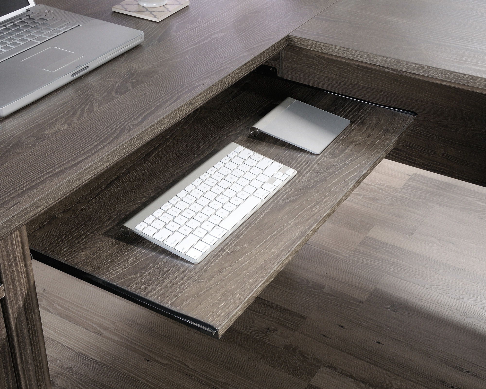 L-Shaped Desk in Emery Oak