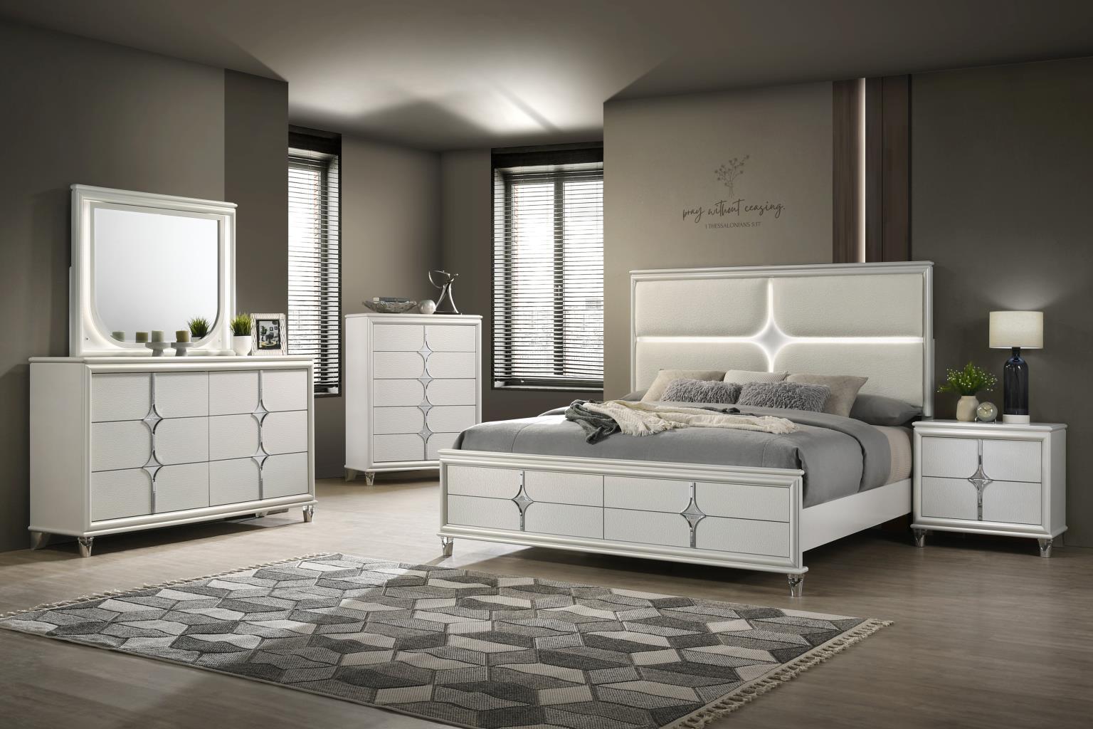 B025 - Mirror - White