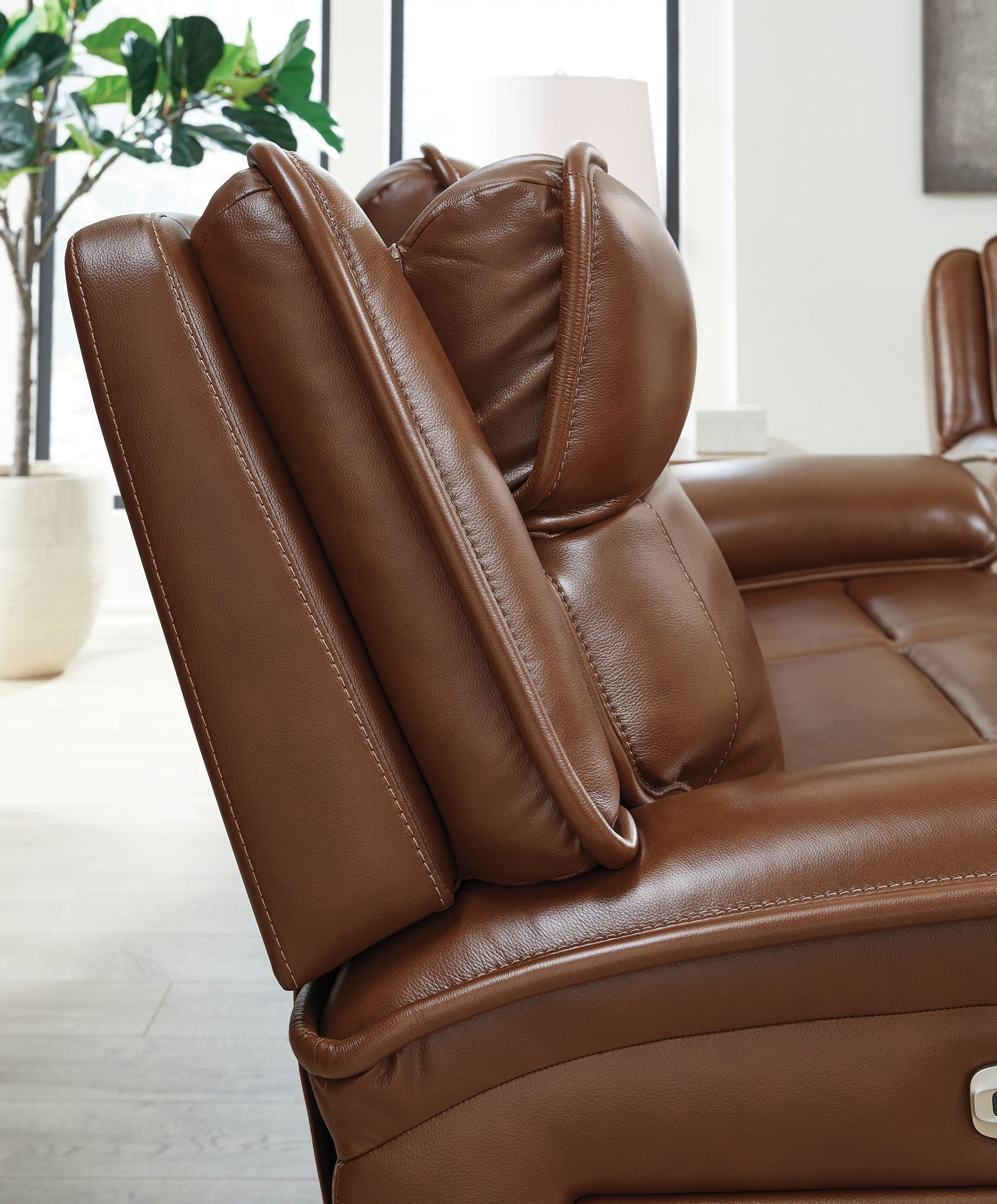 Healy Pier - Power Reclining Sofa / Adj Headrest - Chocolate